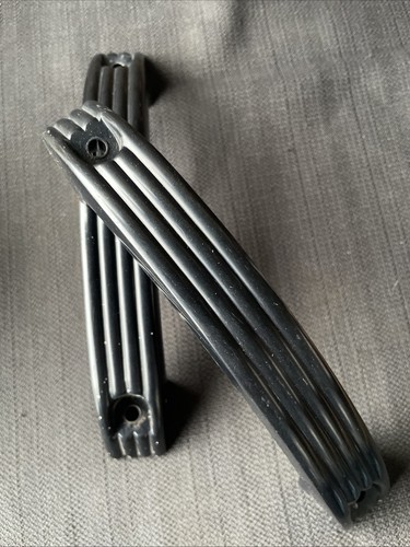 Black bakelite hemo ribbed - hemo,